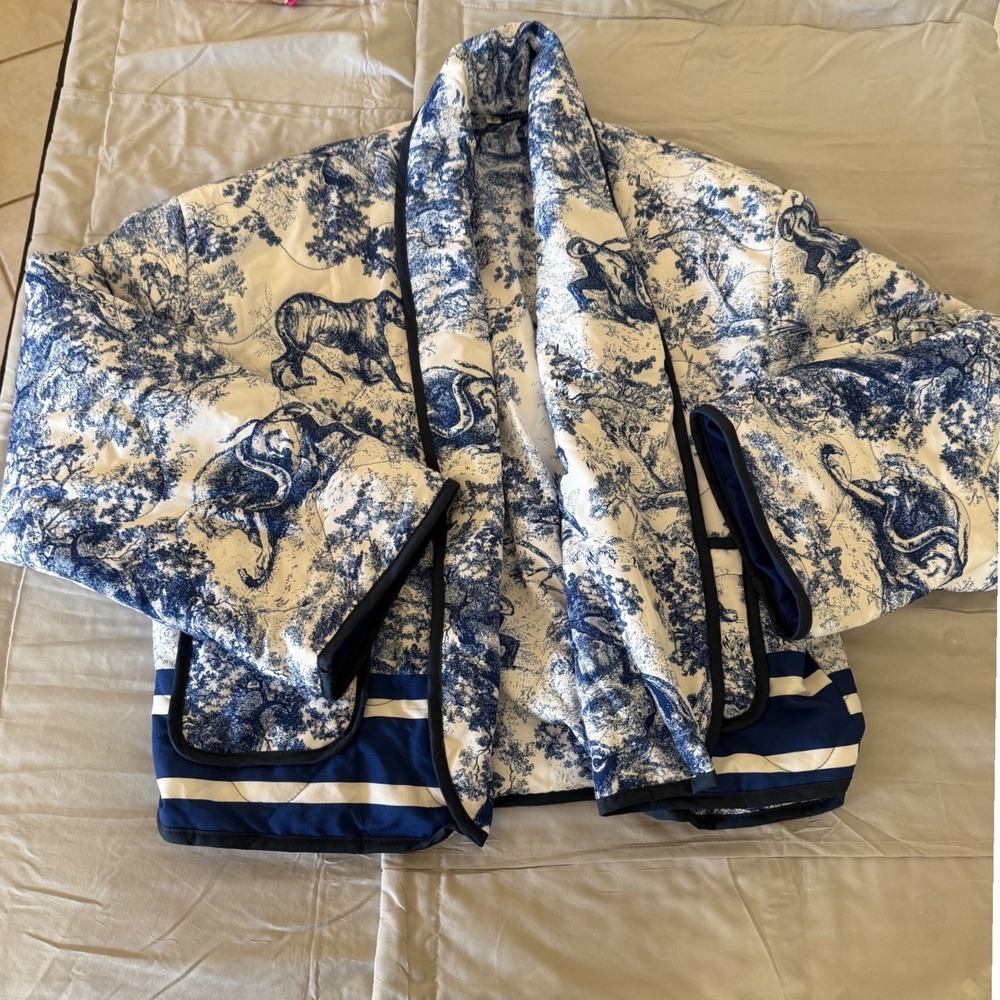 Womens Large Blue White Safari Toile Quilted Kimono Jacket Elephant Animal Print